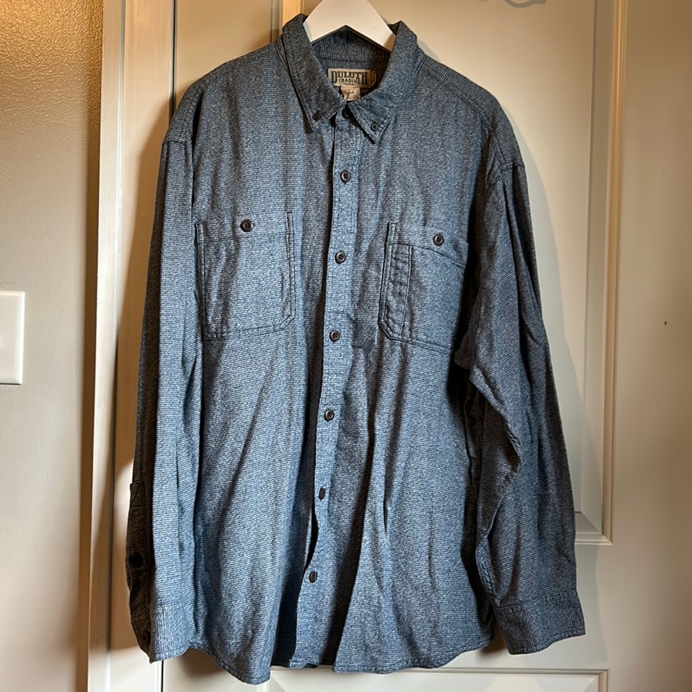 Duluth Trading Co Gray Button-Down Casual Shirt